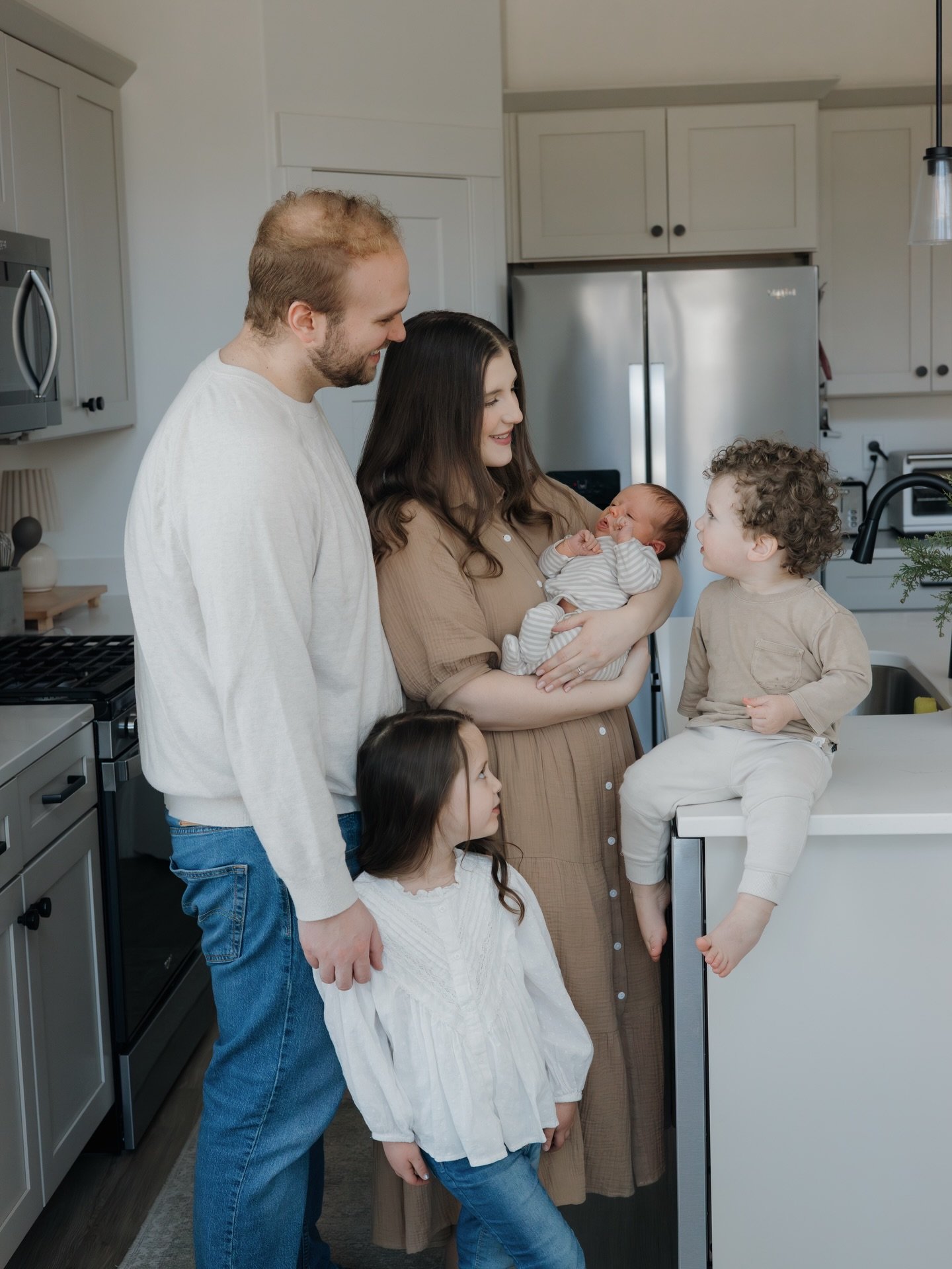 The sweetest in home newborn session for the sweetest little family!! Shoots like this make me want to have all the babies 😍🤍

#newborn #utahphotographer #utah #seniorpictures #photography