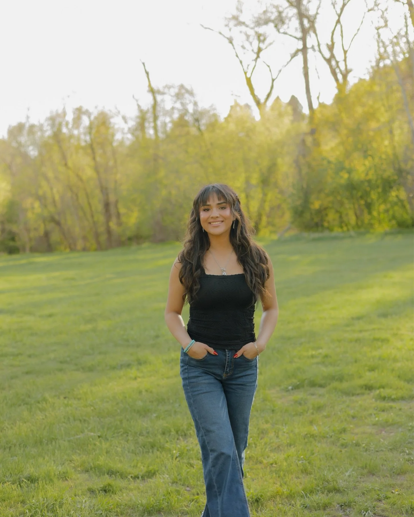 How am I ever supposed to pick a favorite photo from a session when they all look like this?! 

#seniorpictures #utah #utahphotographer #senior