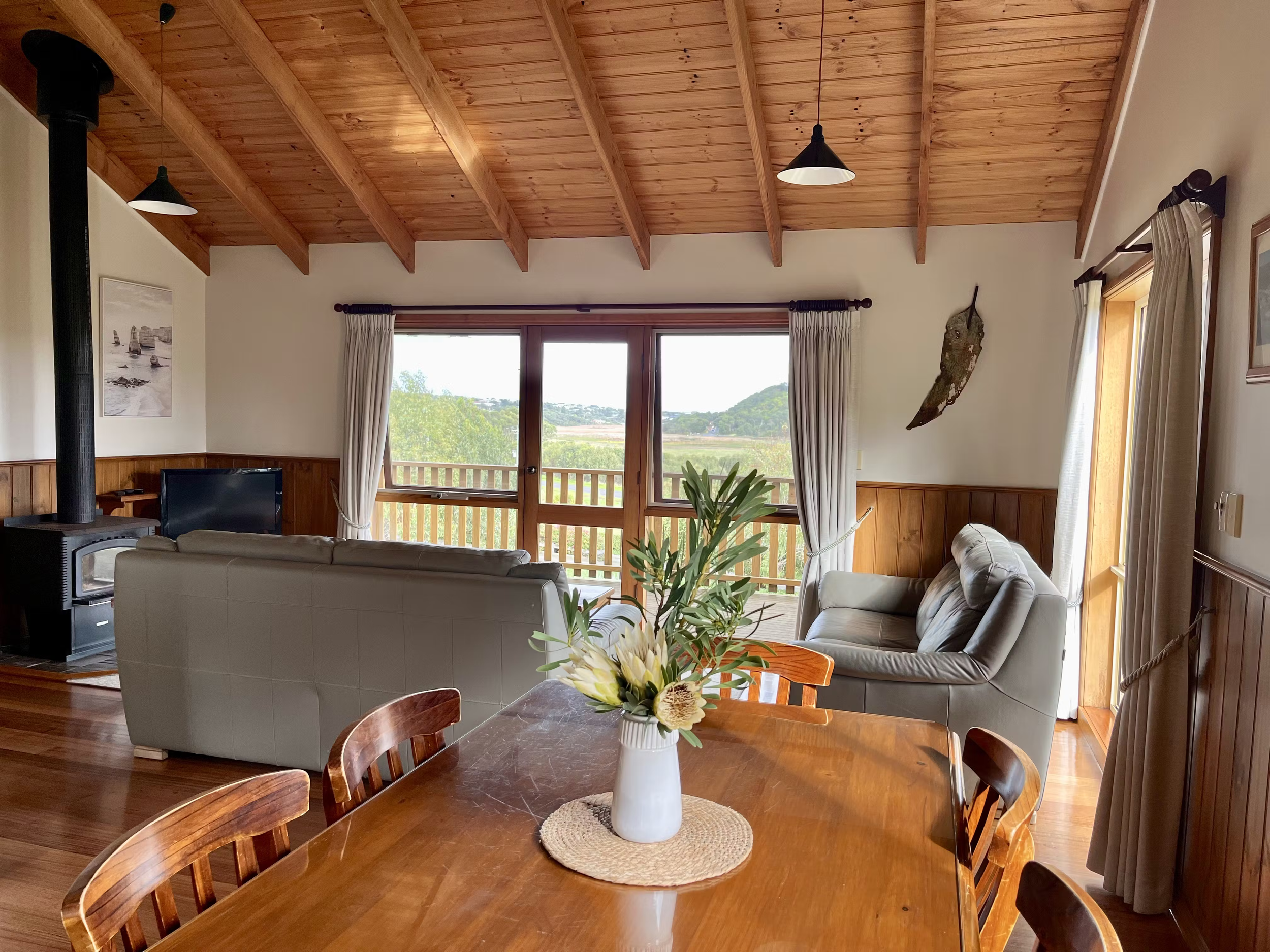 Gumnut Cottage Interior.png