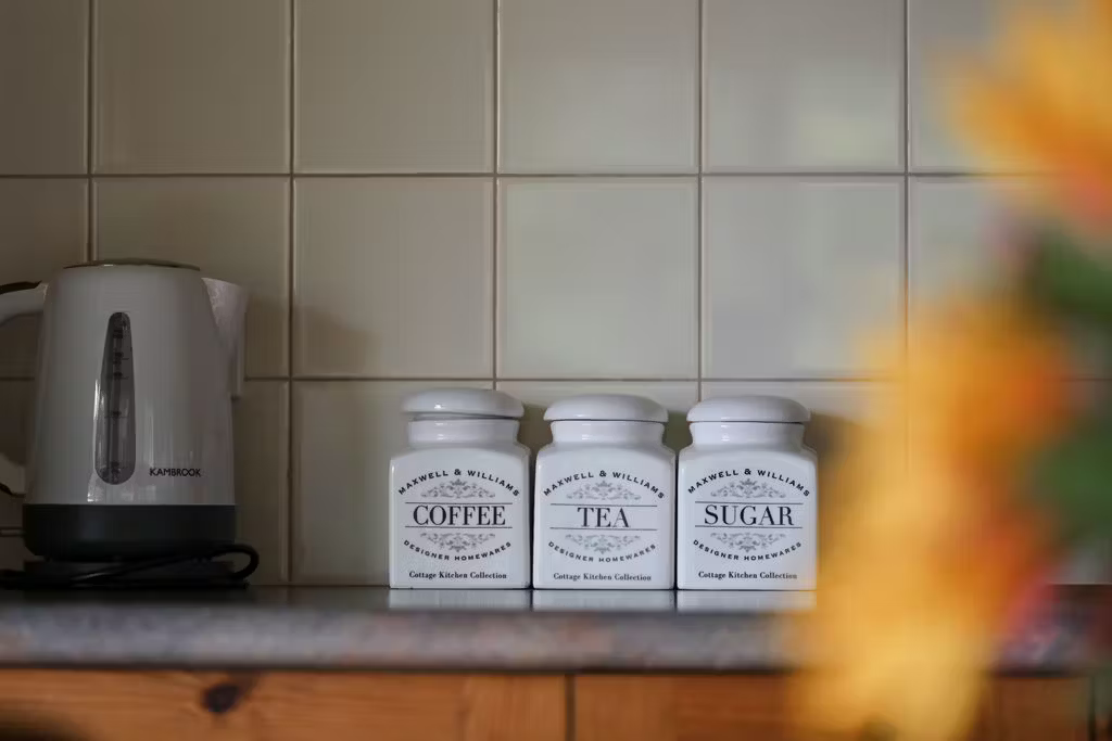 Callistemon Spa Suite Kitchen.png