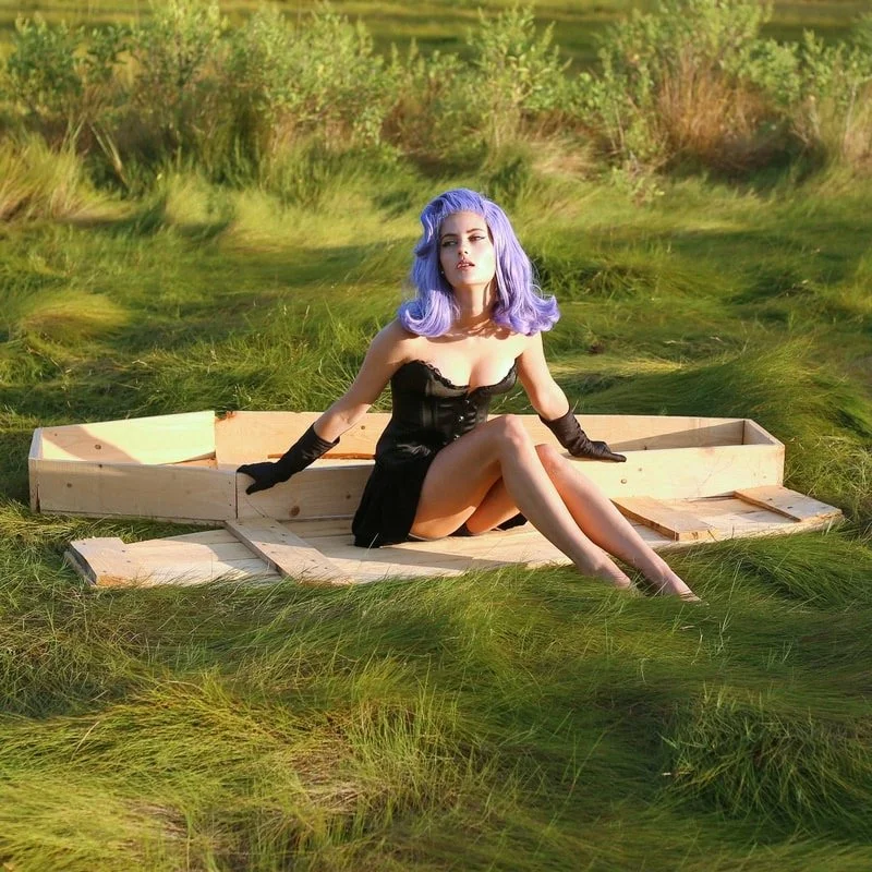 REVIEW: Emeline Buries New Viewers in Vintage Infused Visuals For "6 Foot Deep"