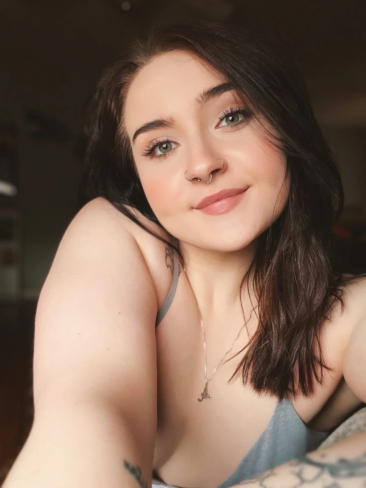 Hi my name is ______ (insert any of my usernames) | tagged my other accounts because YES I am a gym girl, a YouTuber, and a small business owner. Those are my real accounts. Any others are fake 🤨 #selfie #greeneyes #girlswithpiercings #aboutme #sadd