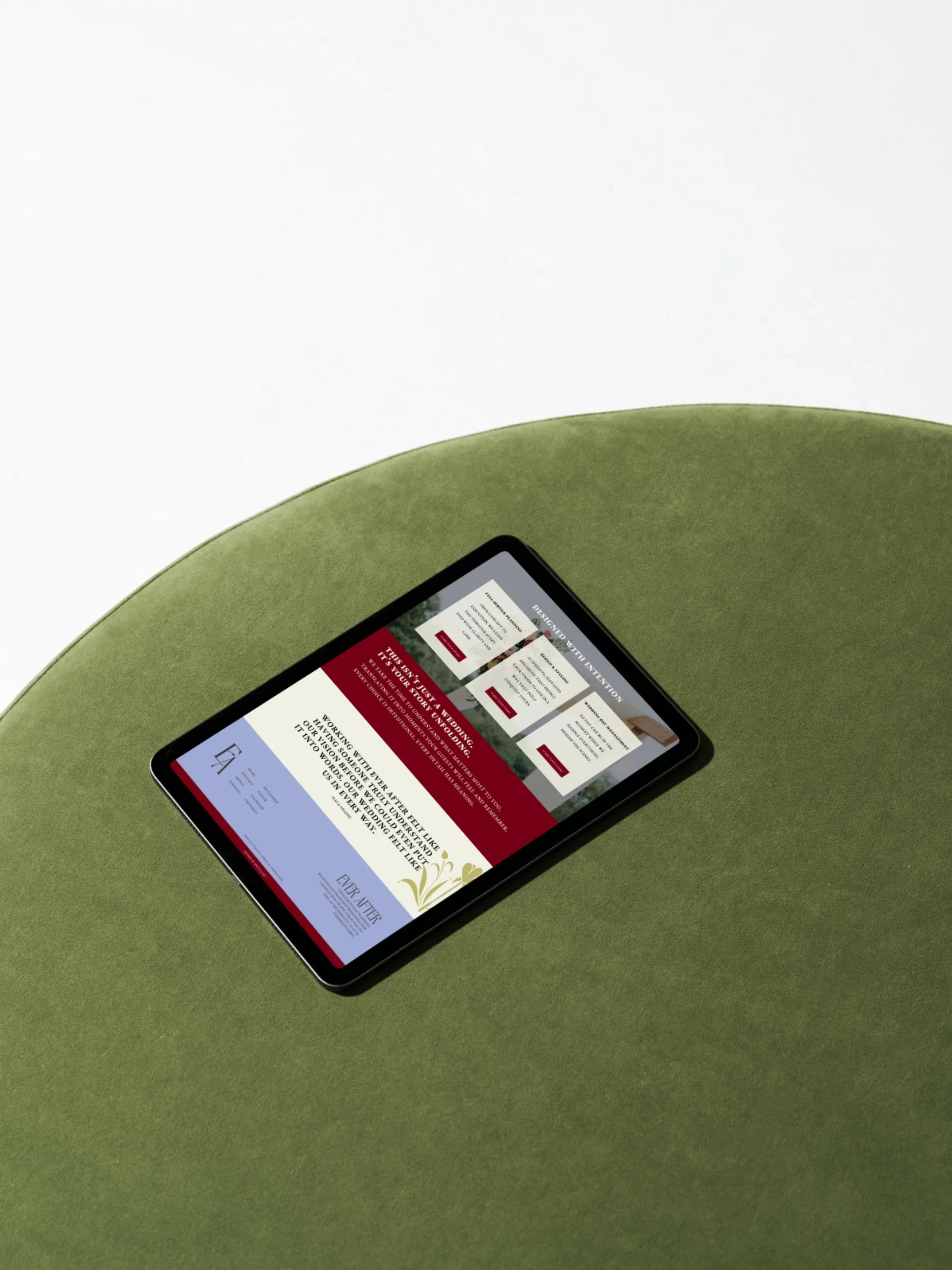 Branding for Wedding Planners, Photographers, and Florists: How to Attract Higher-End Clients