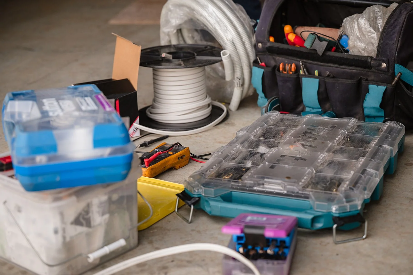 Loft electrical contracting, electrician in launceston