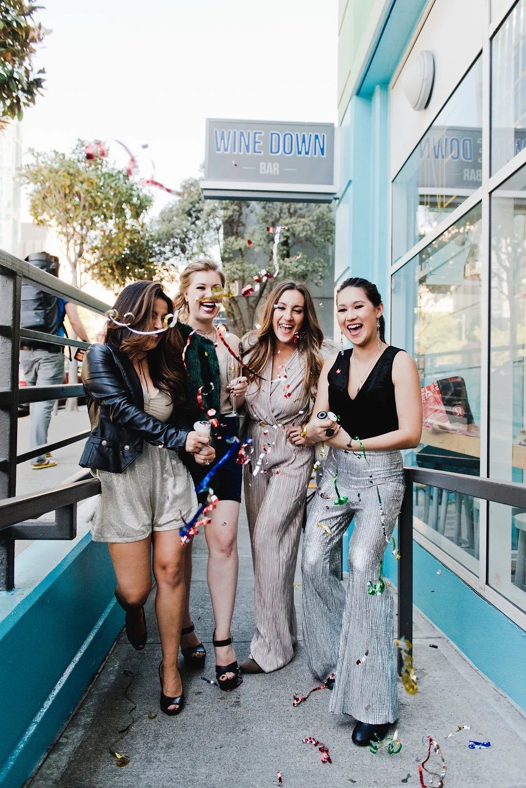 NYE Party Inspiration: Besties and Bubbly