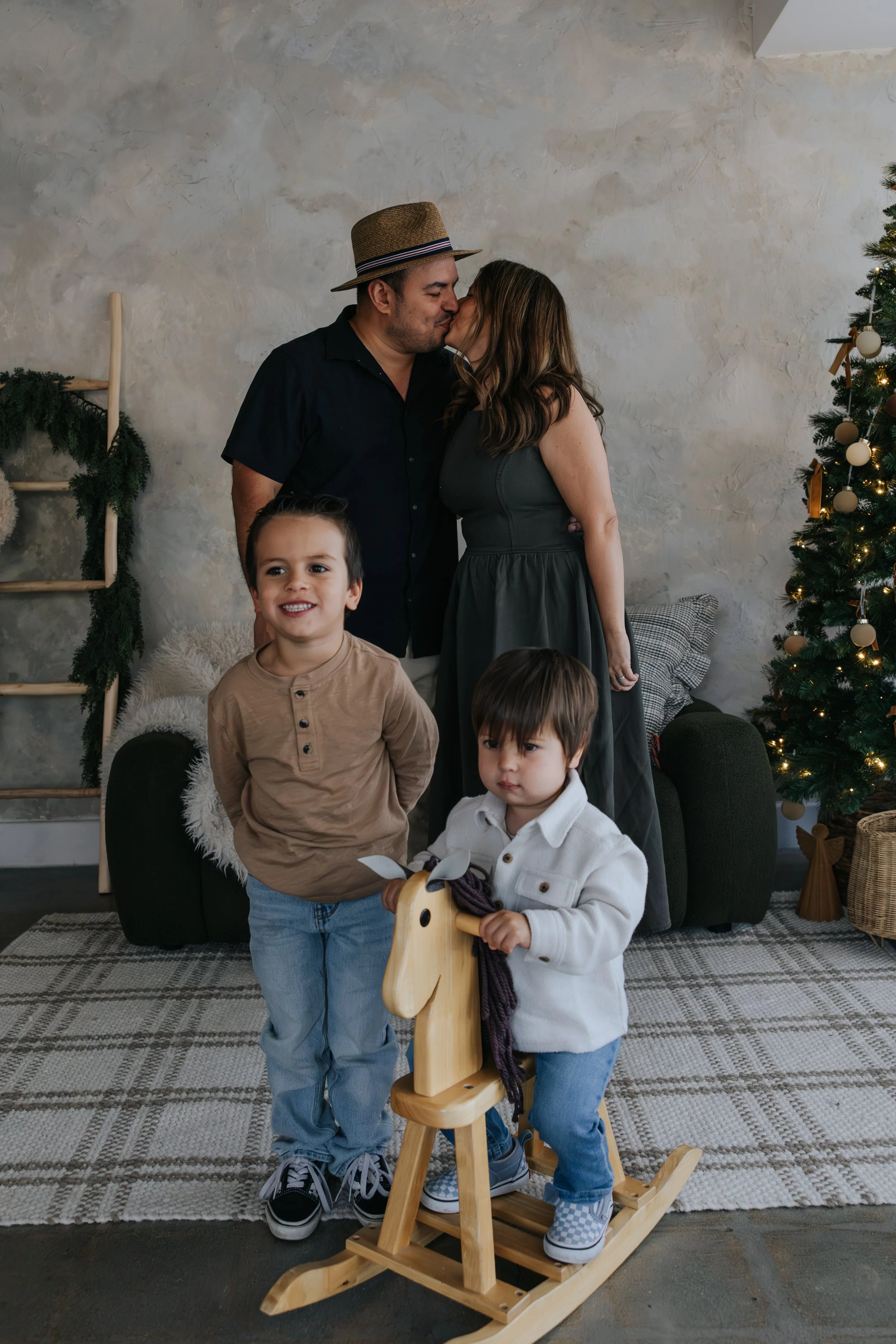 San Diego family studio Christmas mini photo session