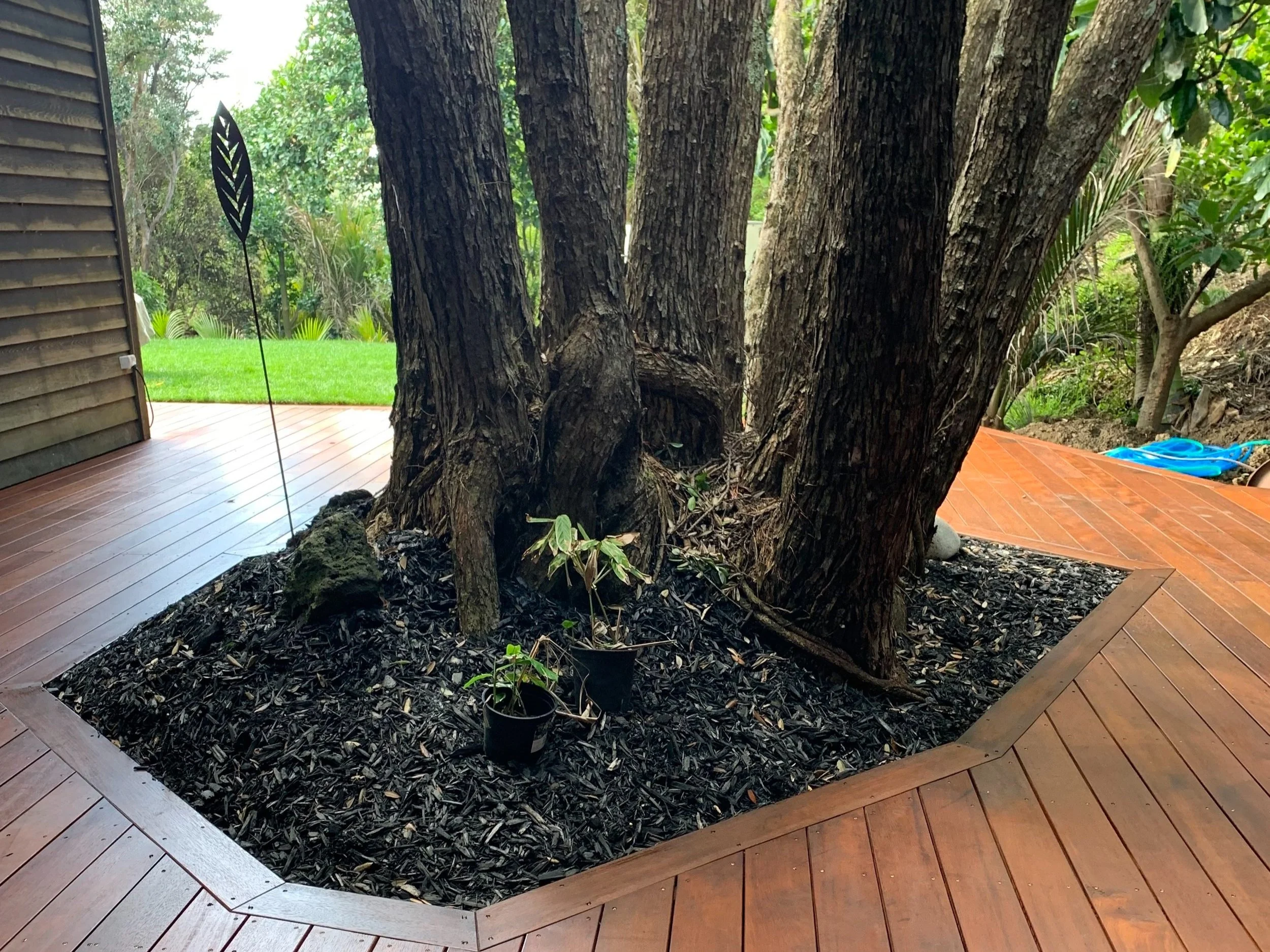 MAINTENANCE & PROPERTY SERVICES