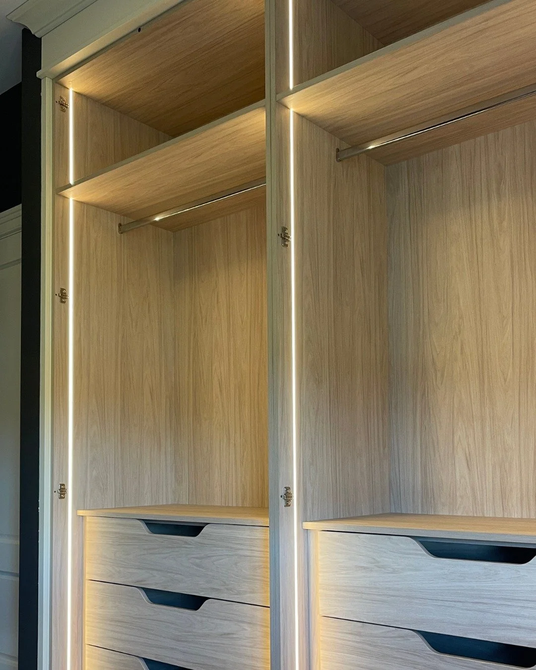Everything has its place in this bedroom. Finished in &lsquo;French White&rsquo;, this wardrobe keeps everyday clothes organised, with shelves for extras, a dedicated spot for shoes, and drawers for the smaller things that would otherwise end up spre