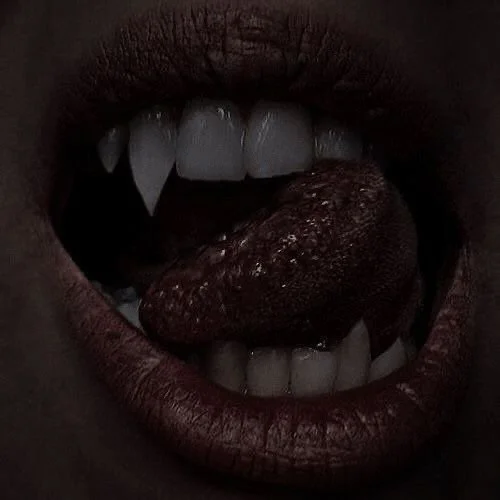 Best Tips for Writing Your Own Vampire Love Adventure