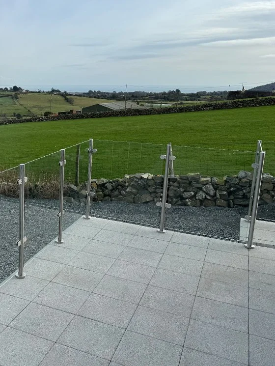 Round Stainless Steel balustrade fitted on patio