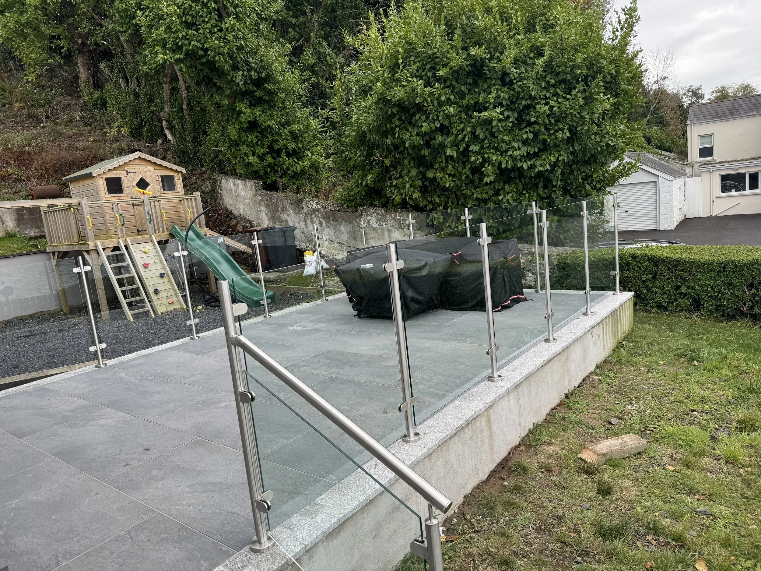 Use a Glass Balustrade to create different areas in your Garden