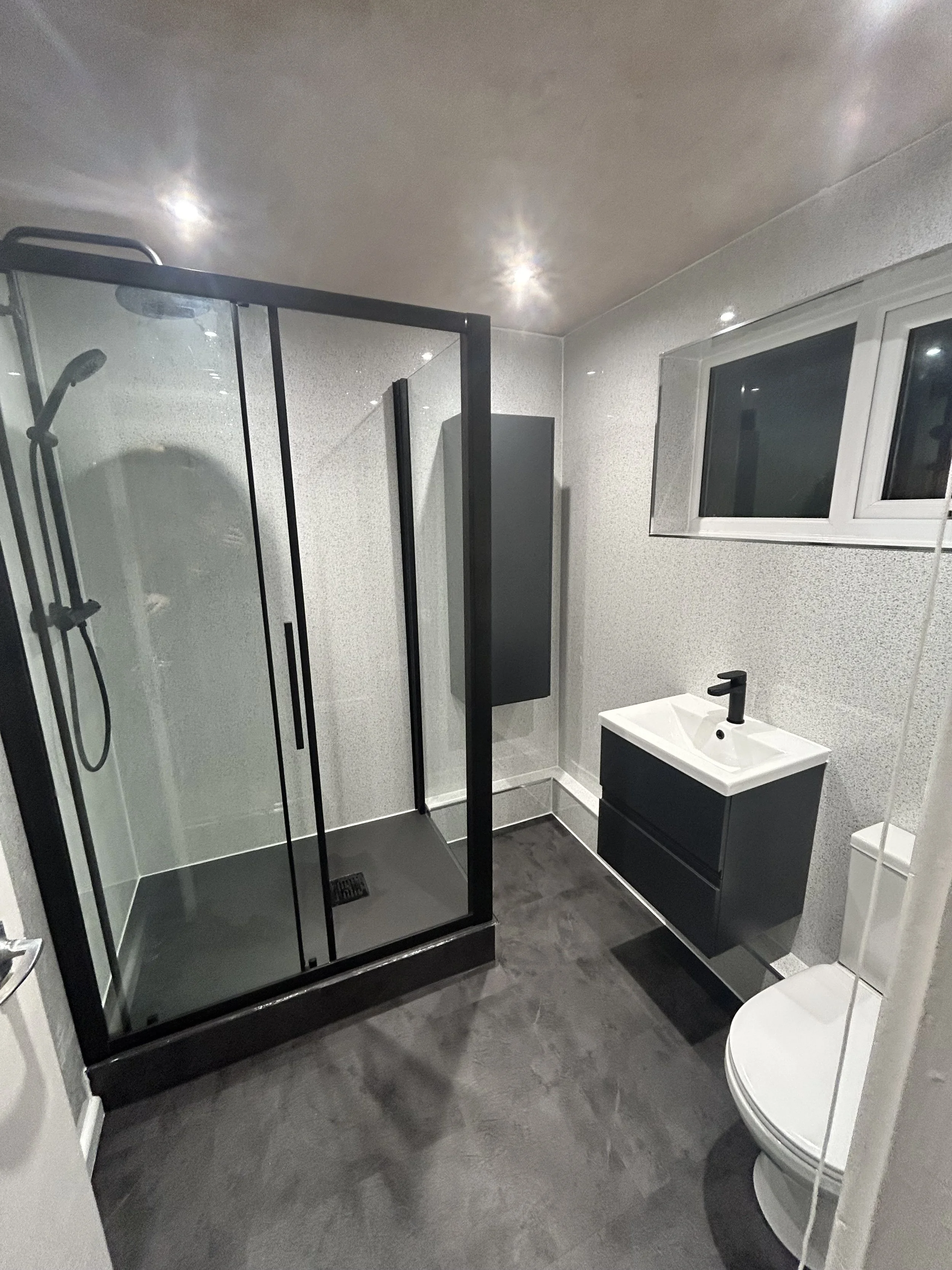 bathroom install 1.jpeg