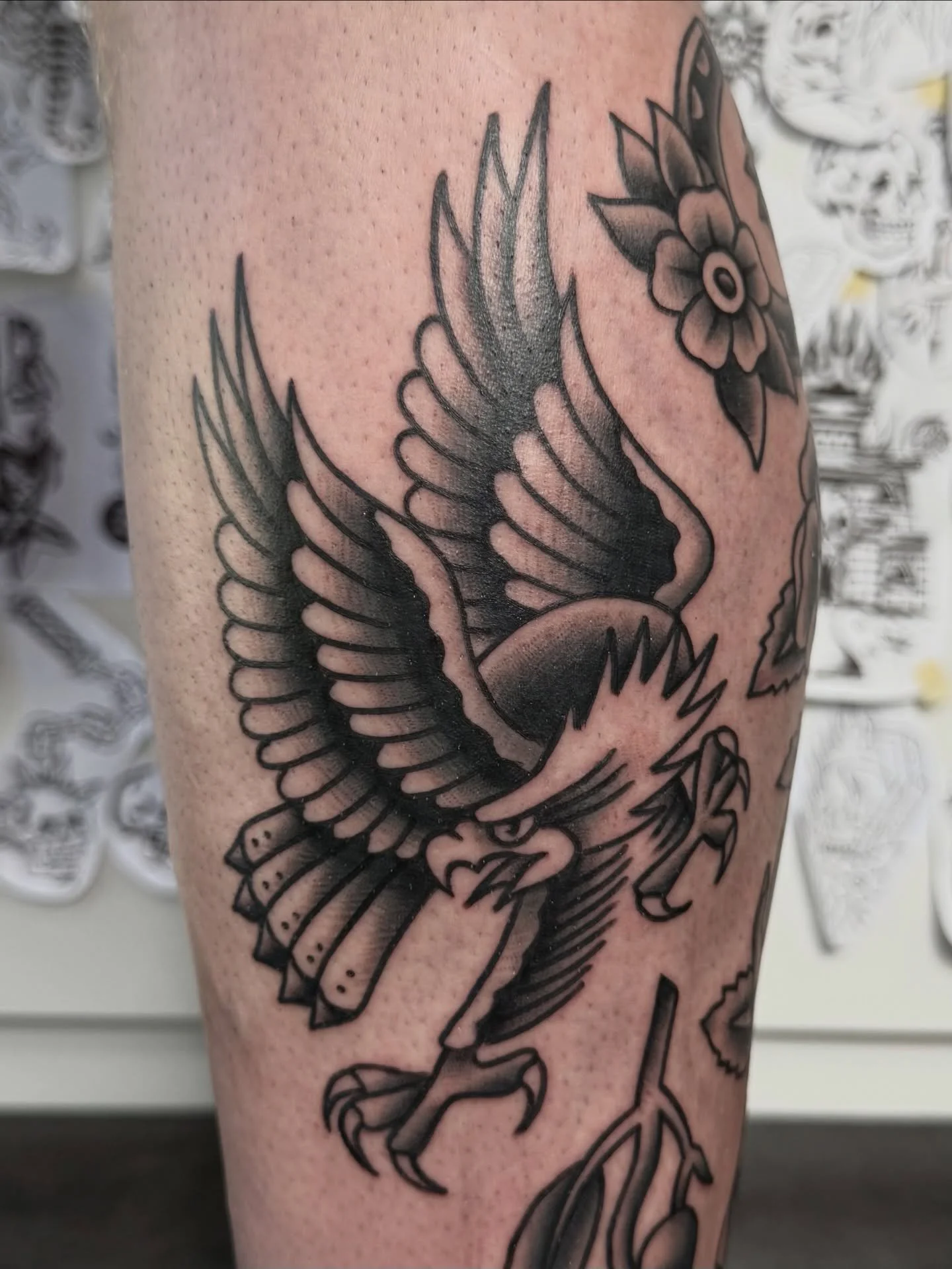 Always ready to bake up an eagle! 
I have a few spots left in February, flick me a DM if you would like to snag one.

#tattoo #arteryink #eagletattoo