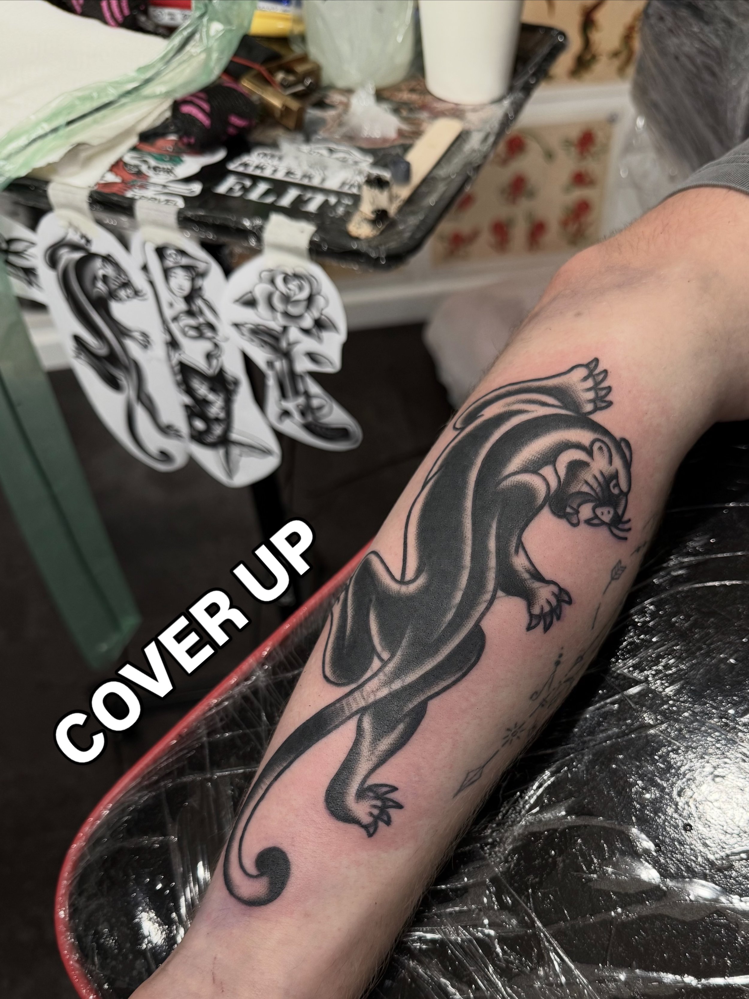 Gave same fineline the trad treatment 🩹
Bookings open for June-August! 

#sunshinecoasttattoo #traditionaltattoo #tattoo #panthertattoo #classictattoo
