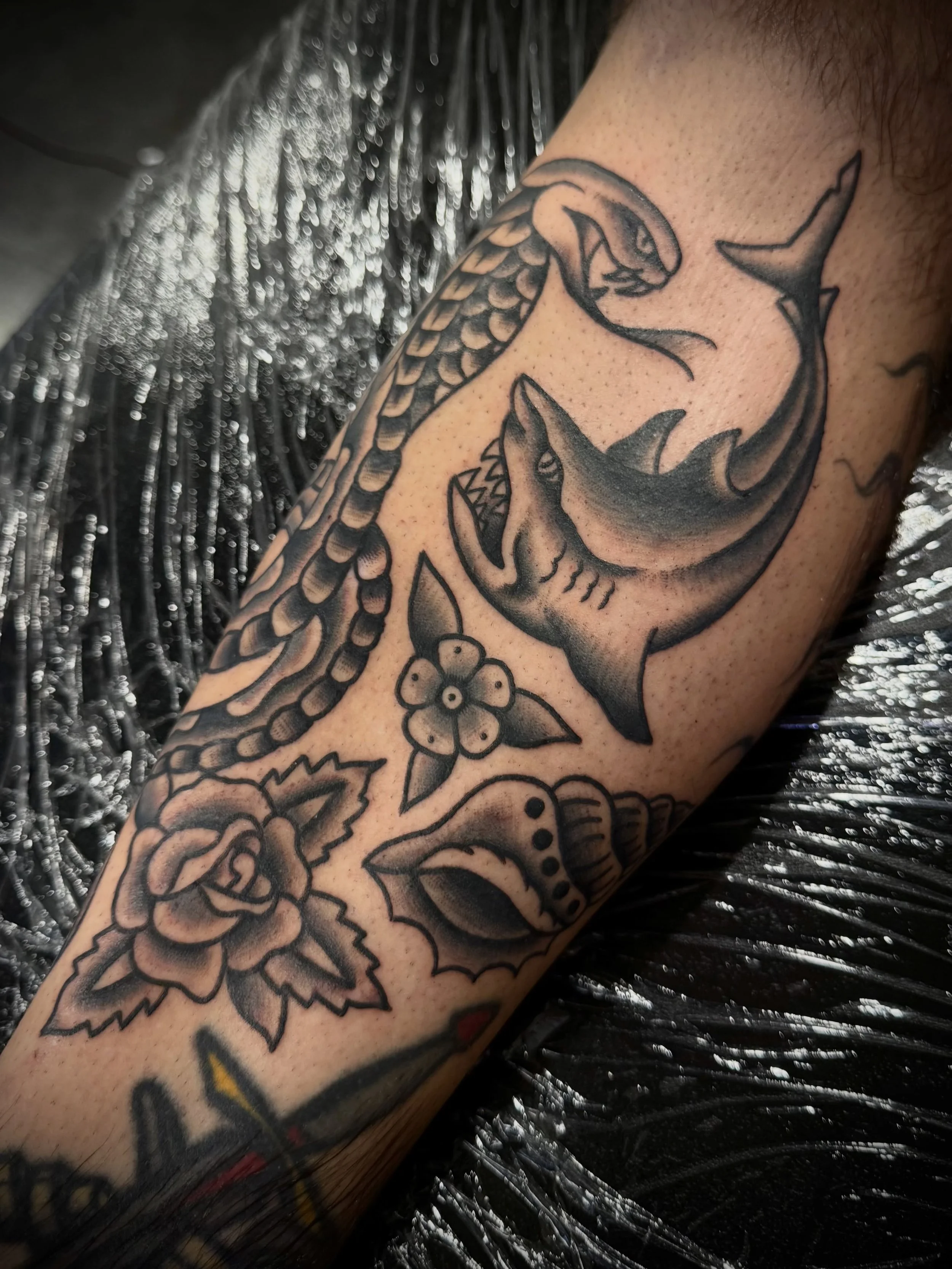 Fun ones made a few weeks back 🦈

#sunshinecoasttattoo #arteryink #traditionaltattoo #tattoo #brisbanetattoo