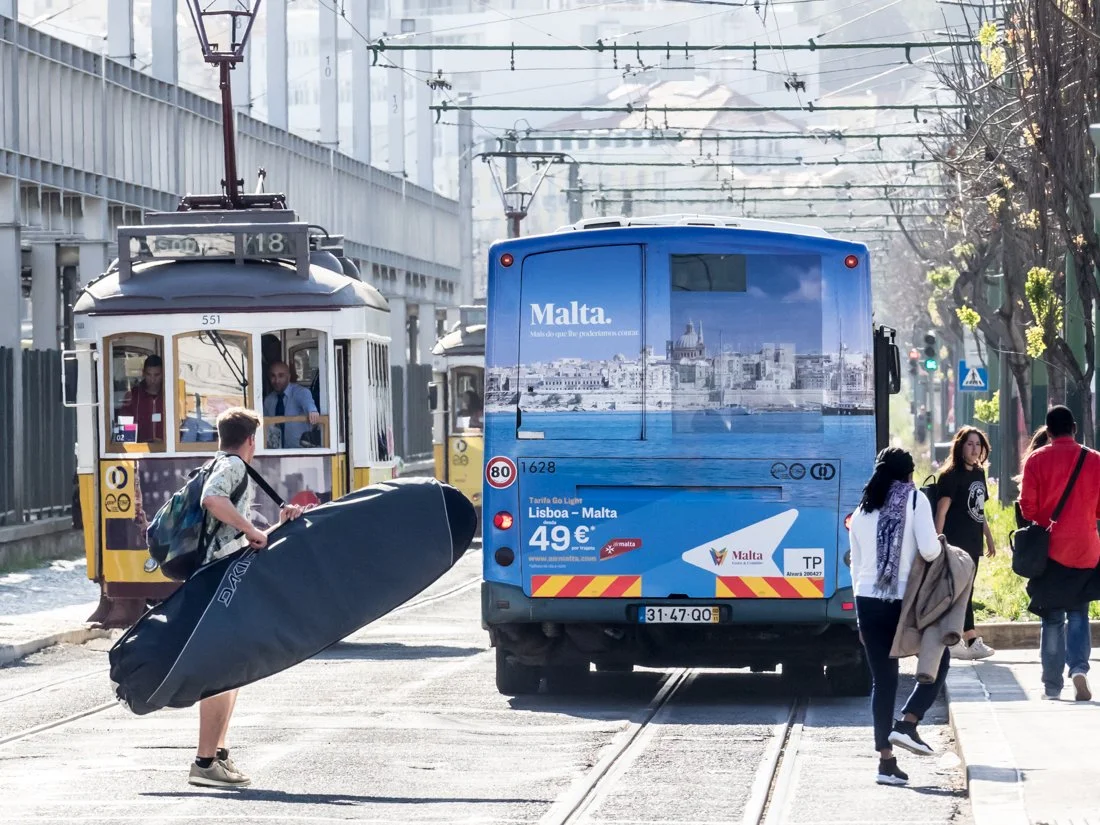 J4367 - 58370 MTA Spain Bus campaign lisbon.jpg