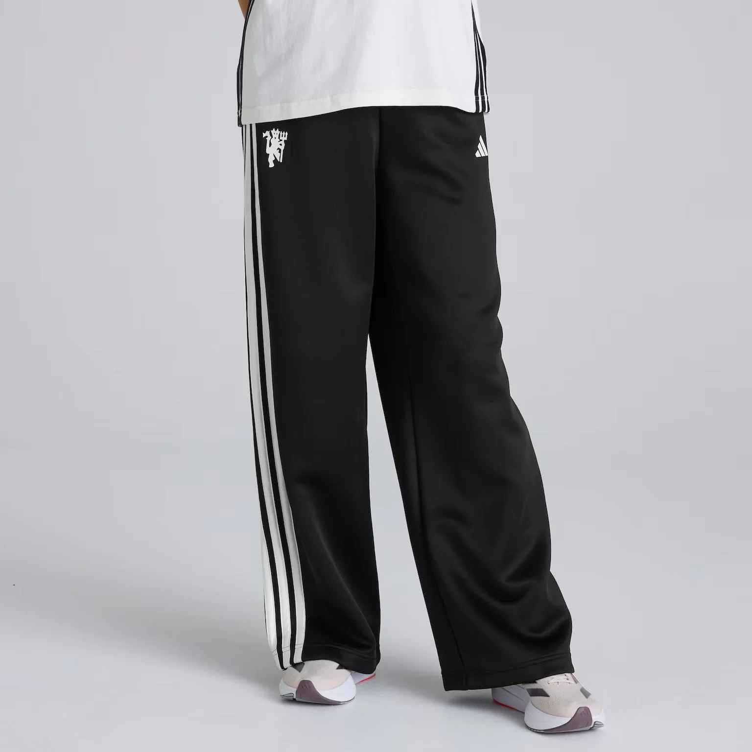 Manchester United x adidas Womens Stadium Track Pants Black - £60.00
