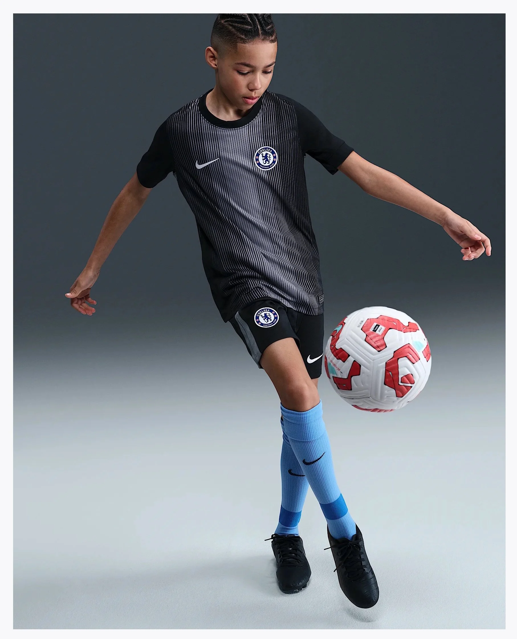 Chelsea F.C. 25/26 Stadium Goalkeeper short sleeve shirt -£64.99