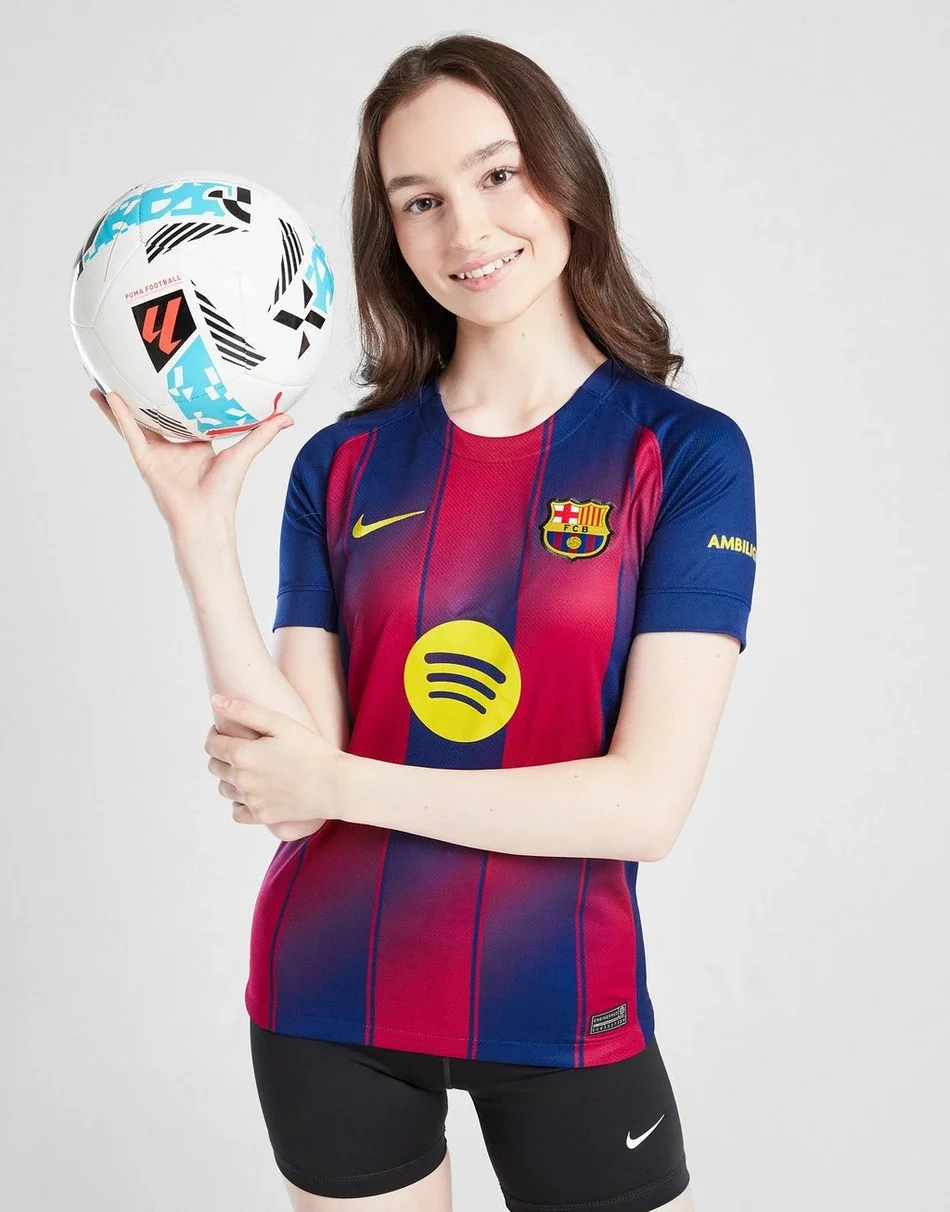  FC Barcelona Nike Older Kids Home Shirt  2025/26 
 £50.00 
