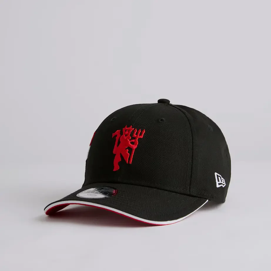 Manchester United x New Era Fan Flag 9Forty Cap Black
 £27.00 