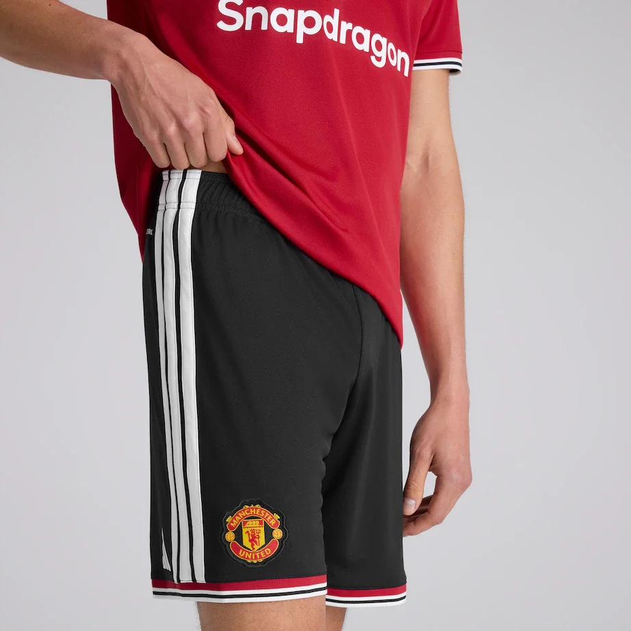 Manchester United 26/27 Home Shorts Black - £38.00