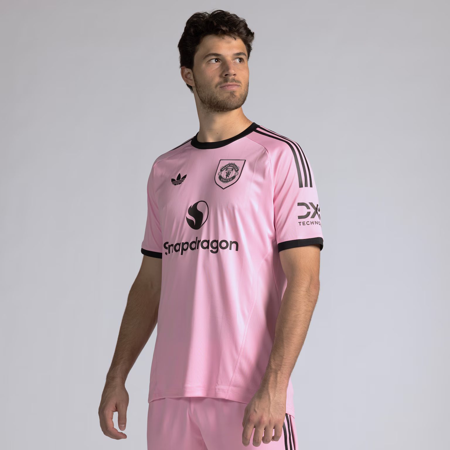 Manchester United 25/26 Third Mens Goalkeeper Jersey Pink - £85.00