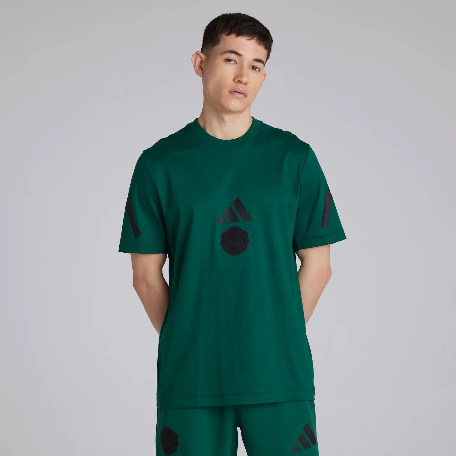 Manchester United x adidas Z.N.E. T-Shirt Green 
 £38.00 