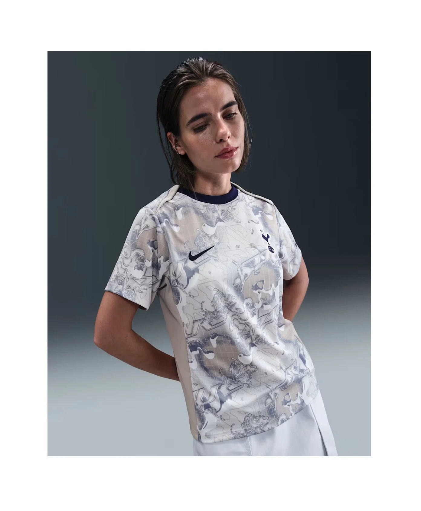 Tottenham Hotspur Academy Pro Home
Women's Nike Dri-FIT Football Pre-Match Short-Sleeve Top - £59.99