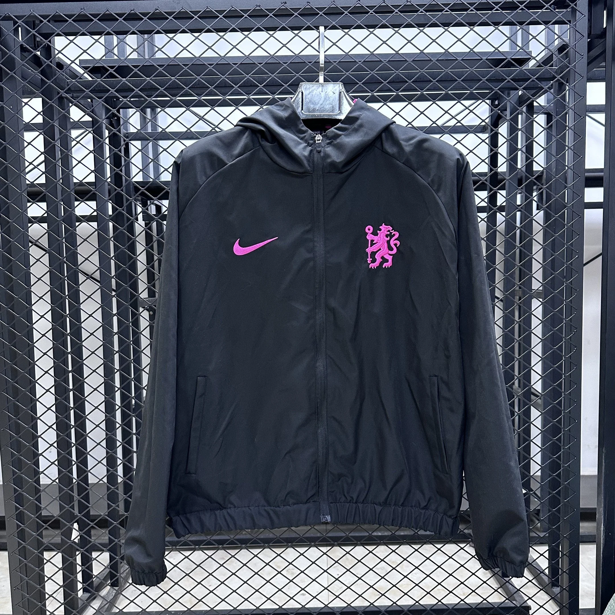 Chelsea Nike Hooded Windbreaker Jacket - Black Pink - £95.99
