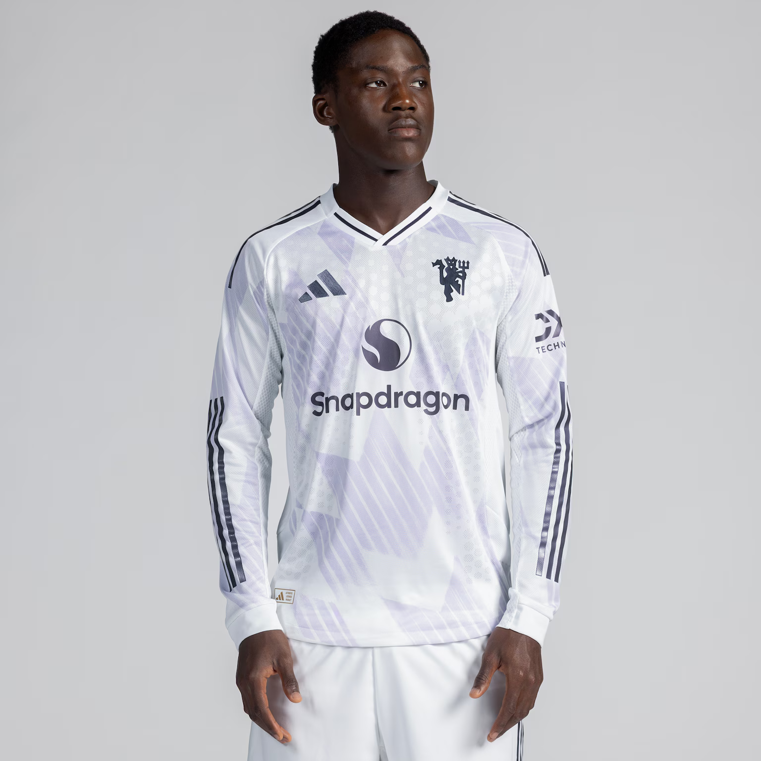 Manchester United 25/26 Long Sleeve Away Authentic Jersey - £65.00