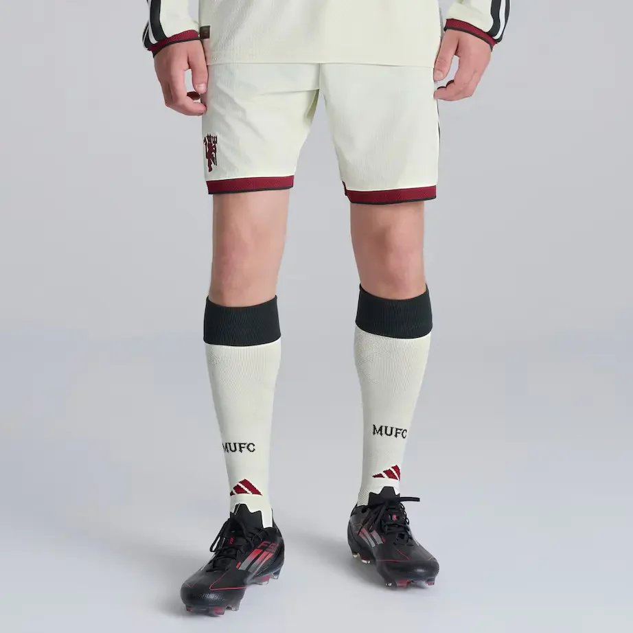 Manchester United 26/27 Third Authentic Shorts Cream
 £45.00 