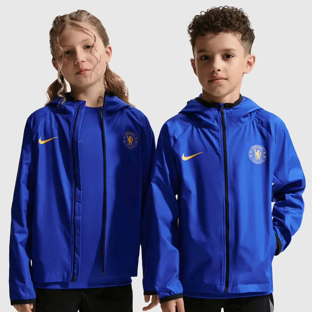 Chelsea Nike Academy Pro Hooded Rain Jacket Kids 26/27
 £64.99 