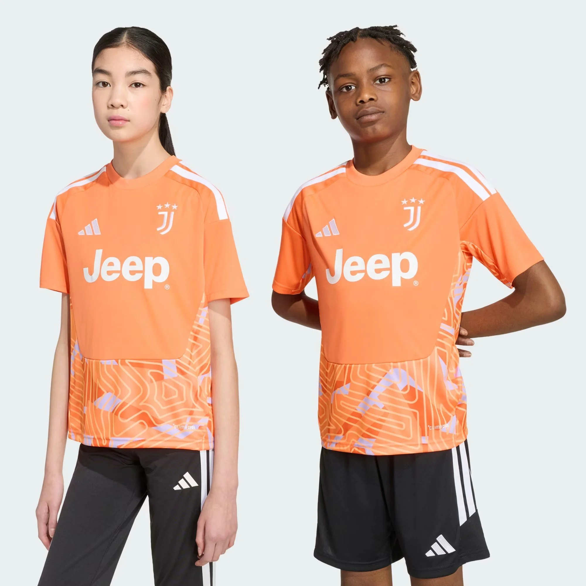 Juventus Home Kids Goalkeeper Shirt 2026/27
 £60.00 