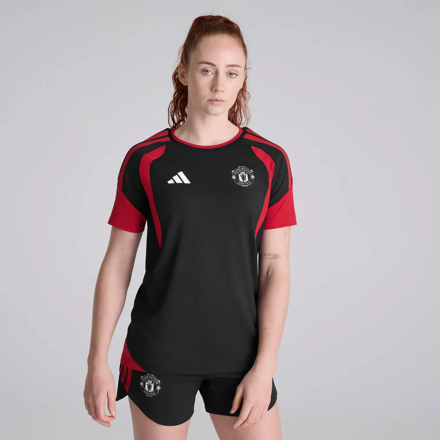 Manchester United Womens 26/27 Training Tiro Authentic Jersey
 £45.00 