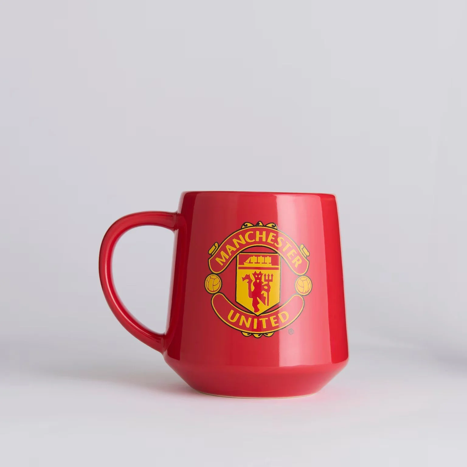 Manchester United Large Base Mug Red - £8.00