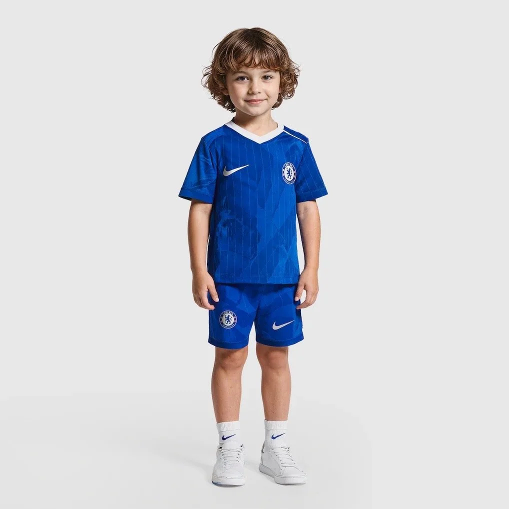 Chelsea Nike Home Stadium MiniKit 25-26 - Infants - £49.99
