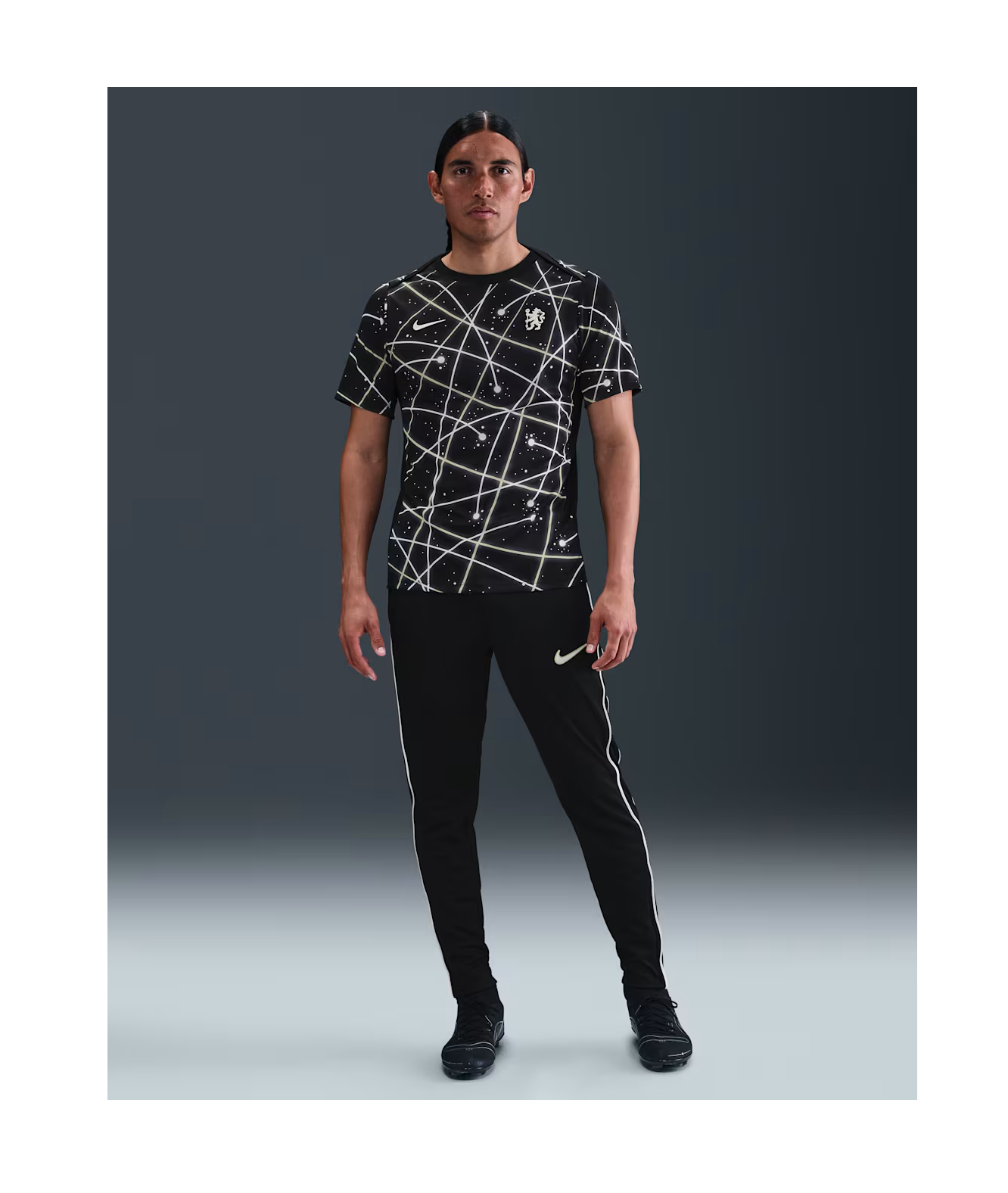 Chelsea F.C. Academy Pro Men's Nike Dri-FIT Football Pre-Match Short-Sleeve Top - £59.99