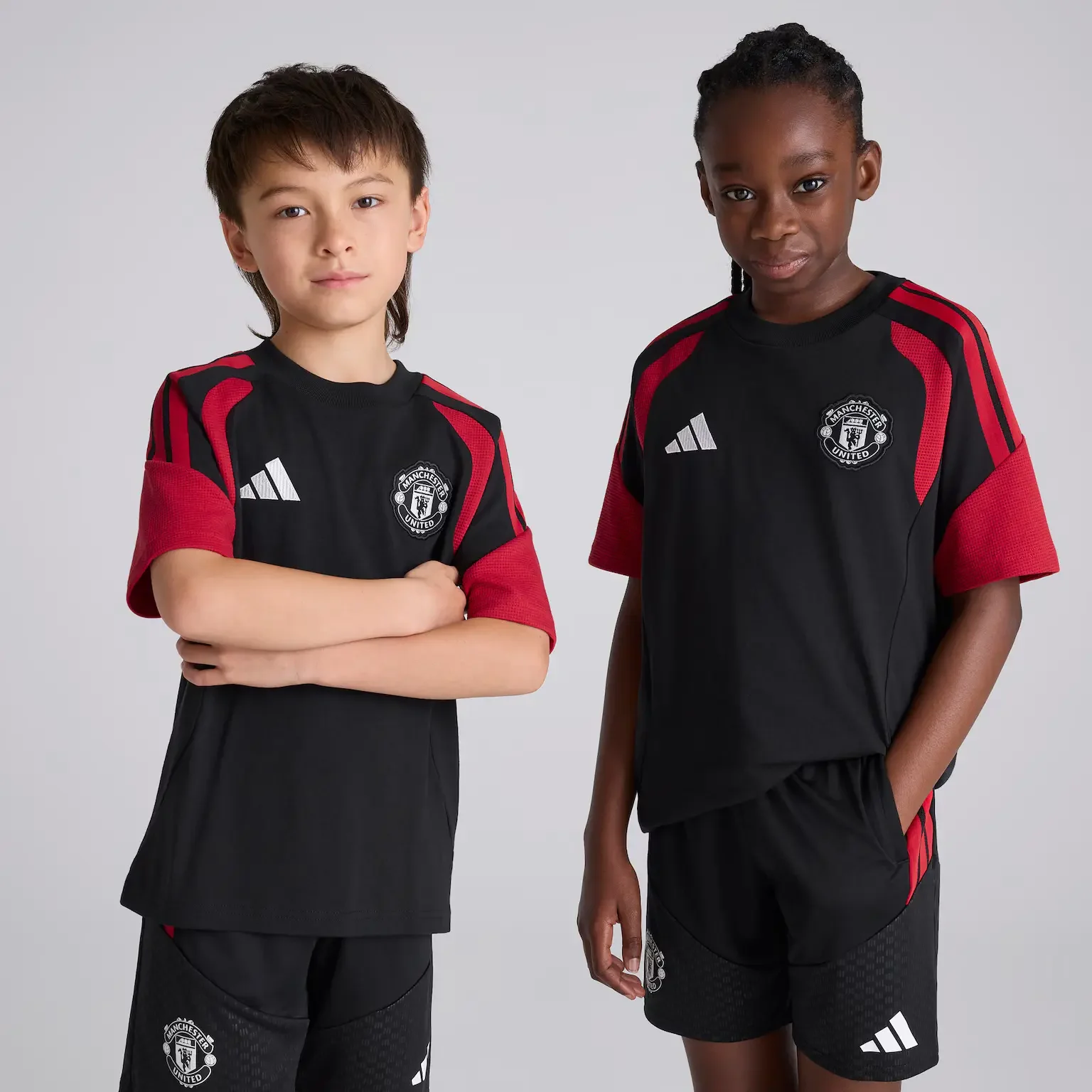 Manchester United Kids 26/27 Training Tiro T-Shirt 
 £25.00 