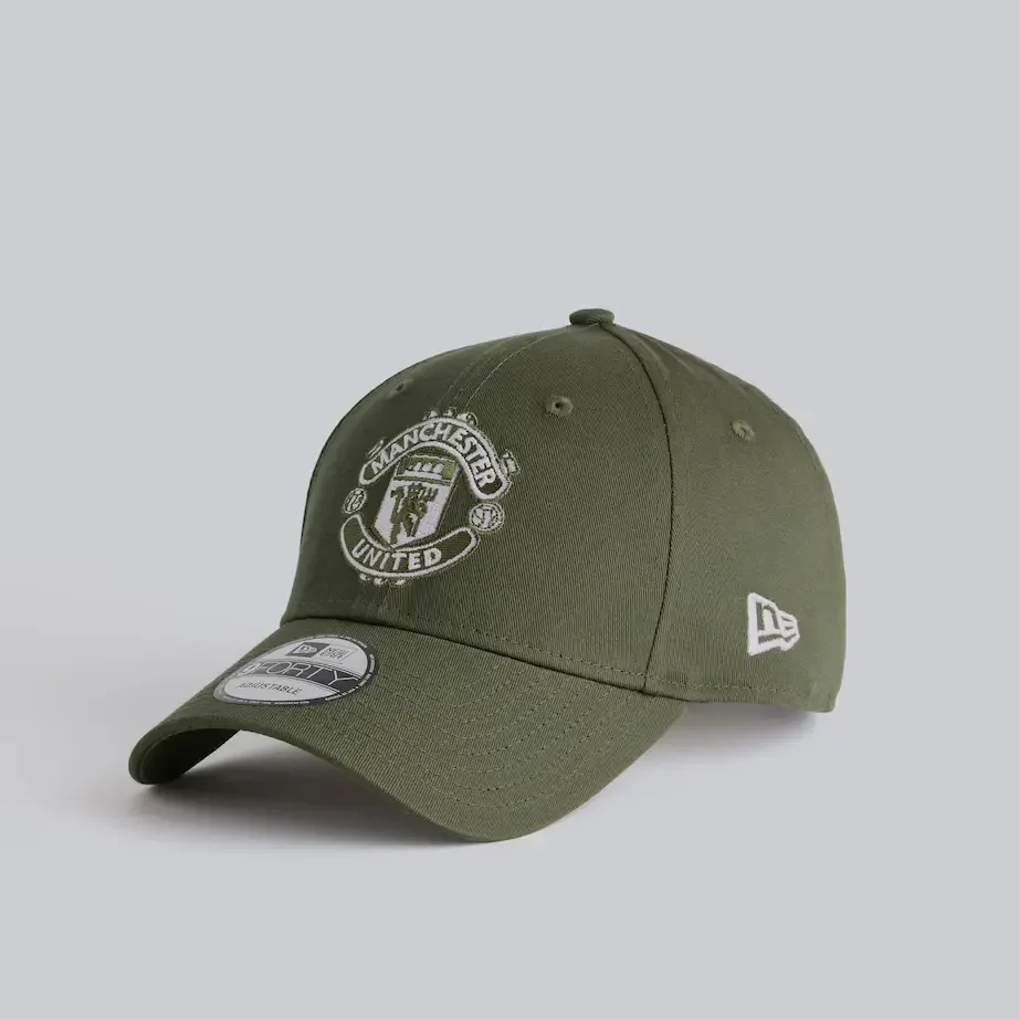Manchester United x New Era Kids Crest 9Forty Cap Olive - £22.00