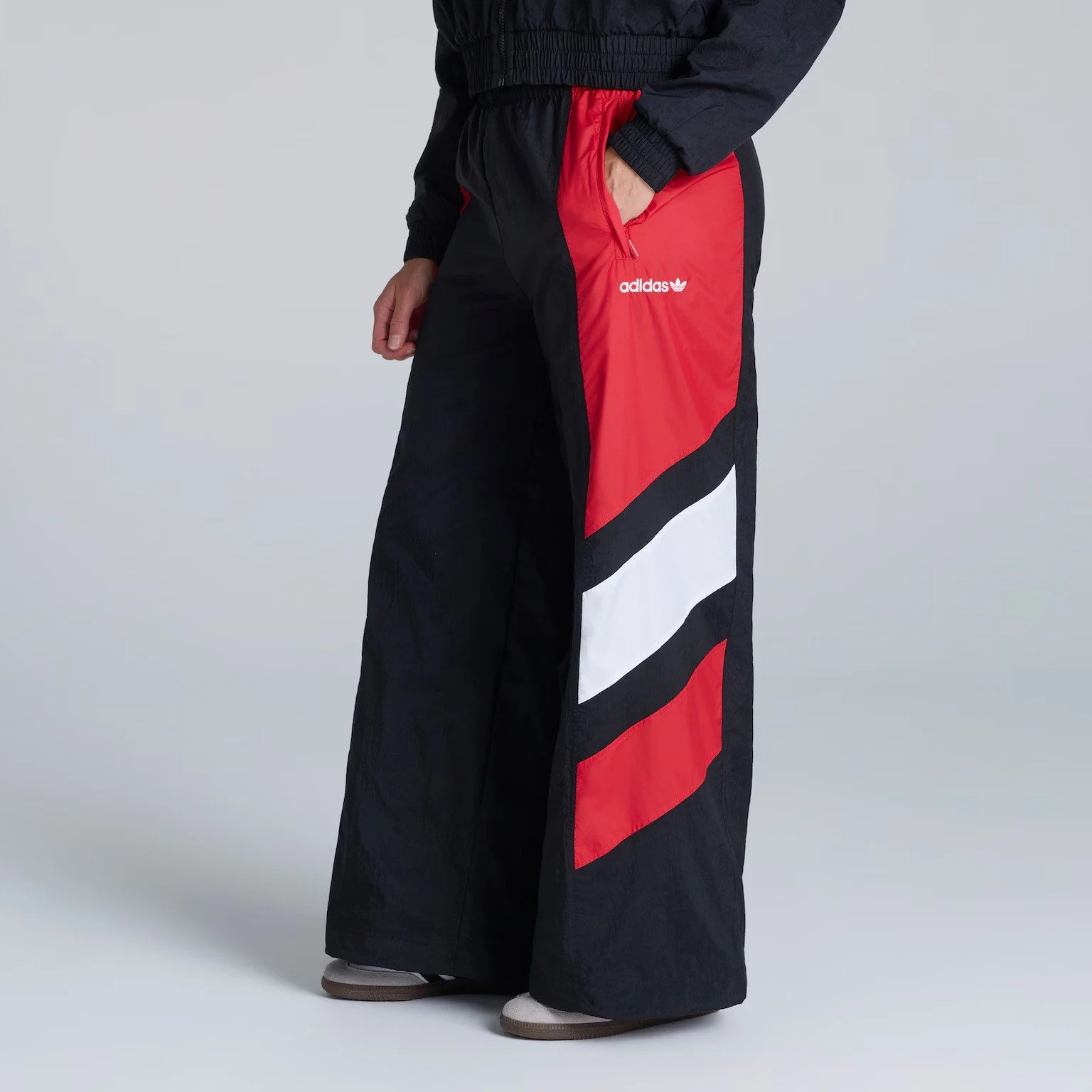 Manchester United x adidas Womens EQT Track Pants Black
 £80.00 