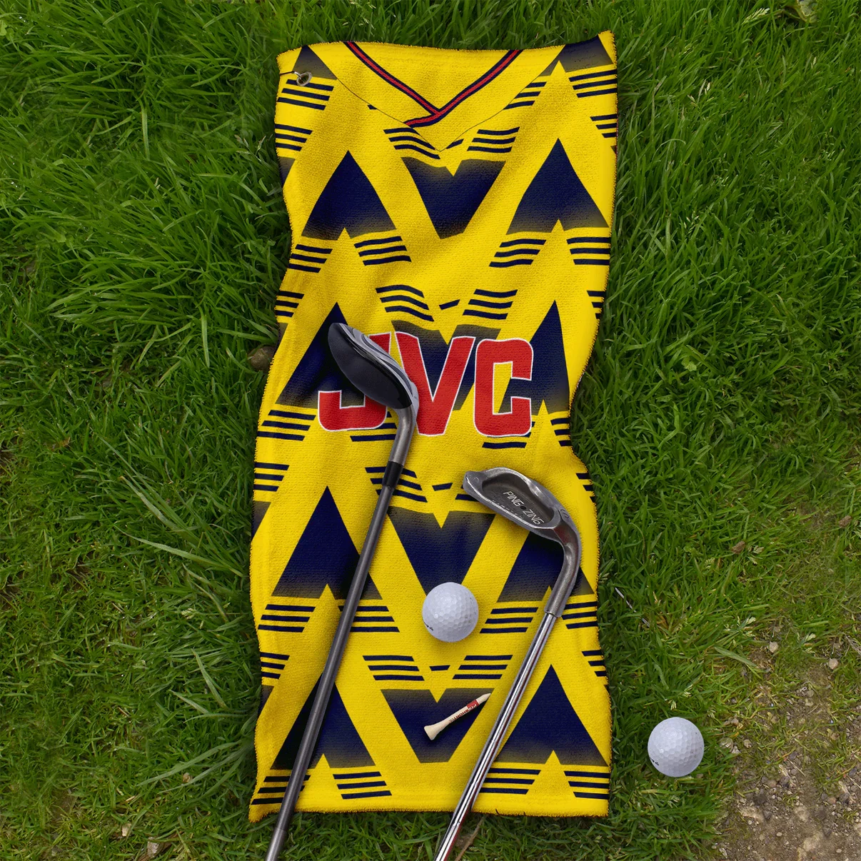 Arsenal FC Retro Golf Towel
 £15.99 