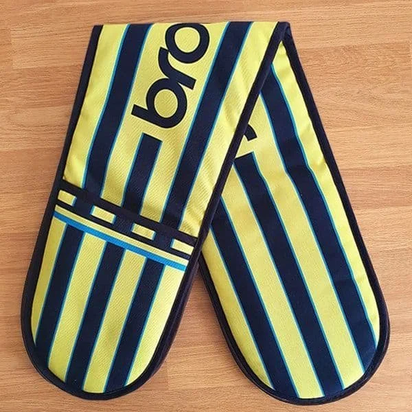 Man City Wembley 99 Kit Oven Glove
 £24.00  