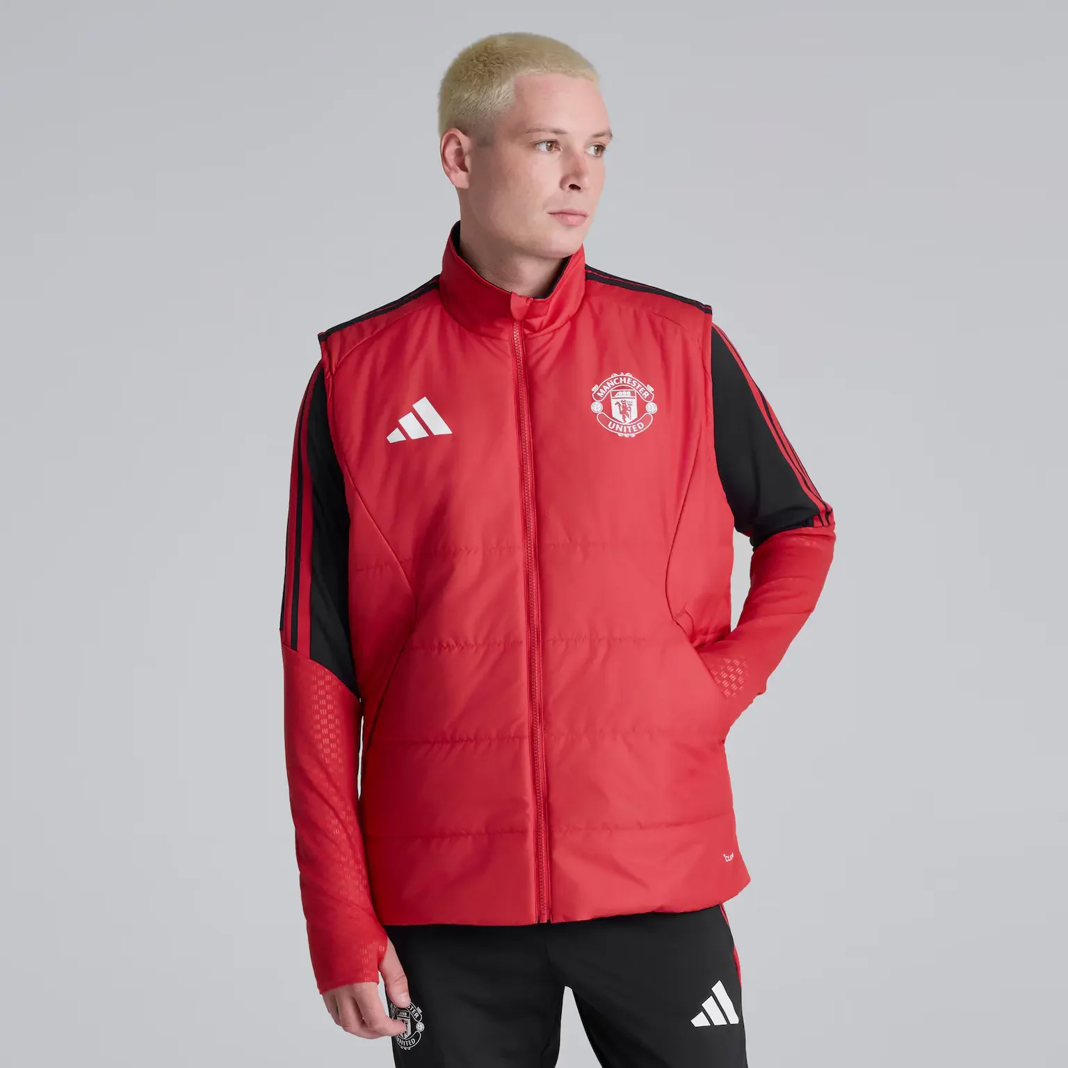 Manchester United 26/27 Training Tiro Winterized Vest
