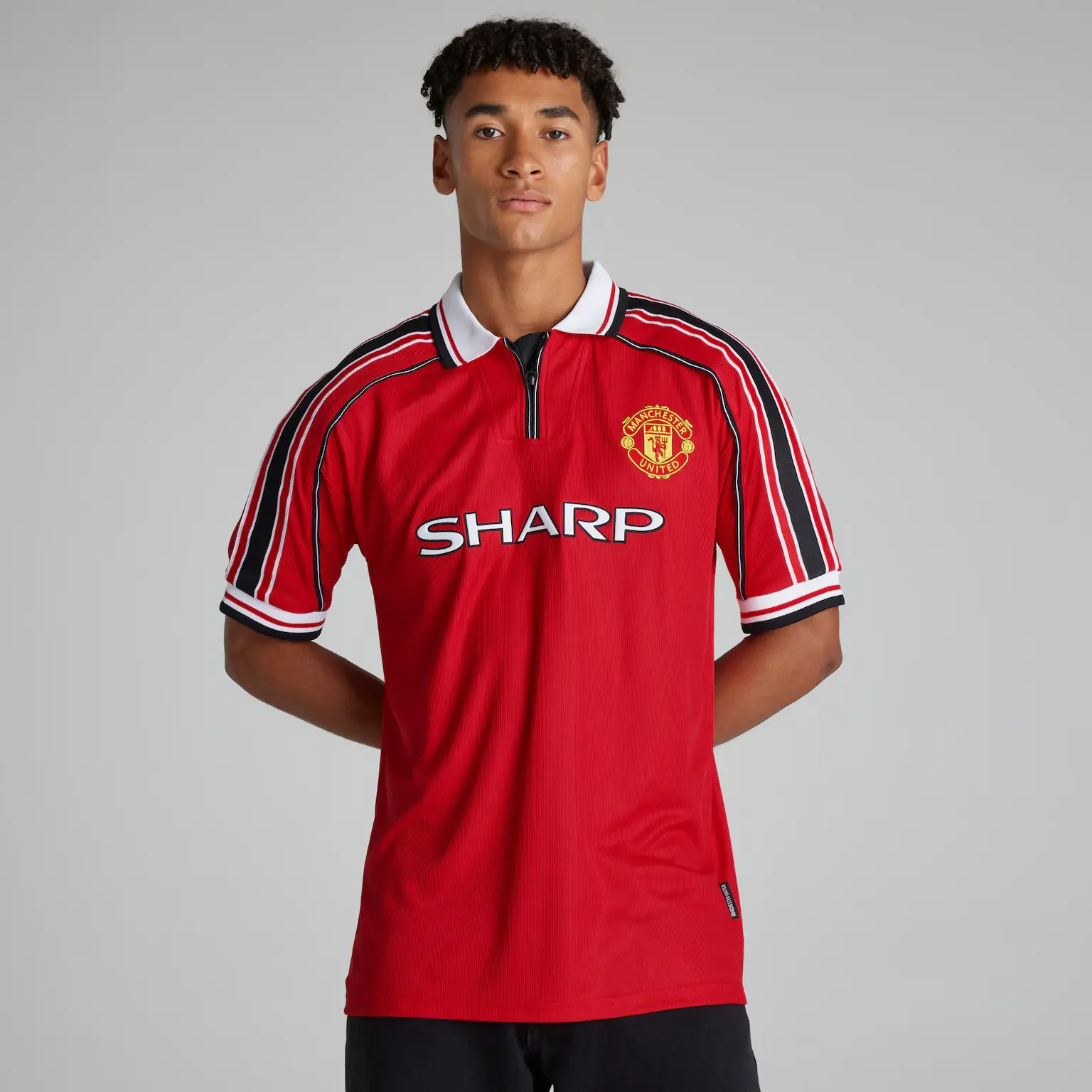 Manchester United 1998-00 Home Shirt Red
 £60.00 