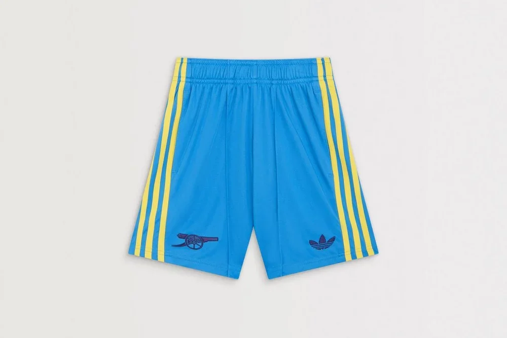 Arsenal FC adidas Kids 26/27 Away Goalkeeper Shorts
 £30.00 