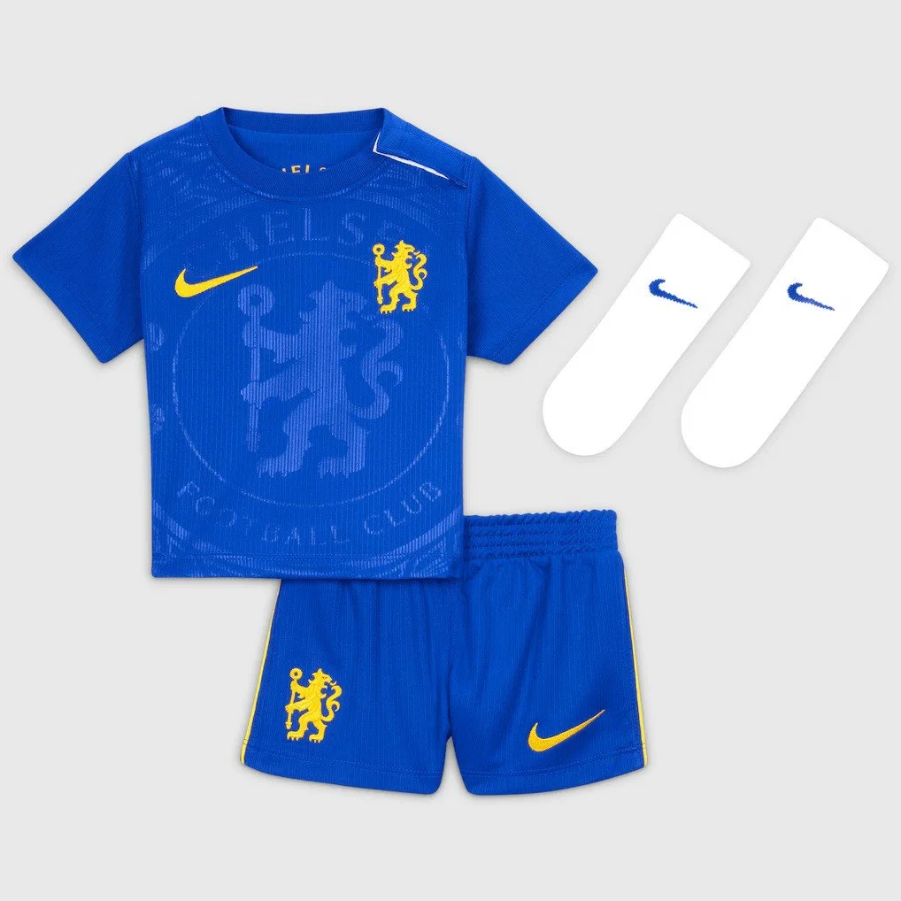 Chelsea FC Nike Home Stadium Mini Kit 2026-27 - Infants
 £49.99 