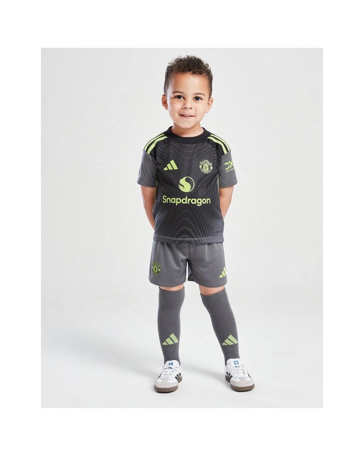 Manchester United FC 25/26 Goalkeeper Kit Children 
 £50.00 