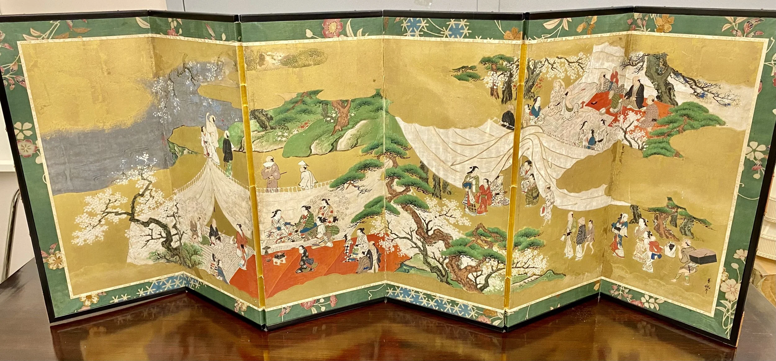 One of a Pair of Exquisite Japanese Edo Period Polychrome and gilt Decorated Six Fold Japanese Table Screens (Byobu) depicting the Tale of Genji, 18th/19th Century
Size: 54 inches long x 21 inches high
