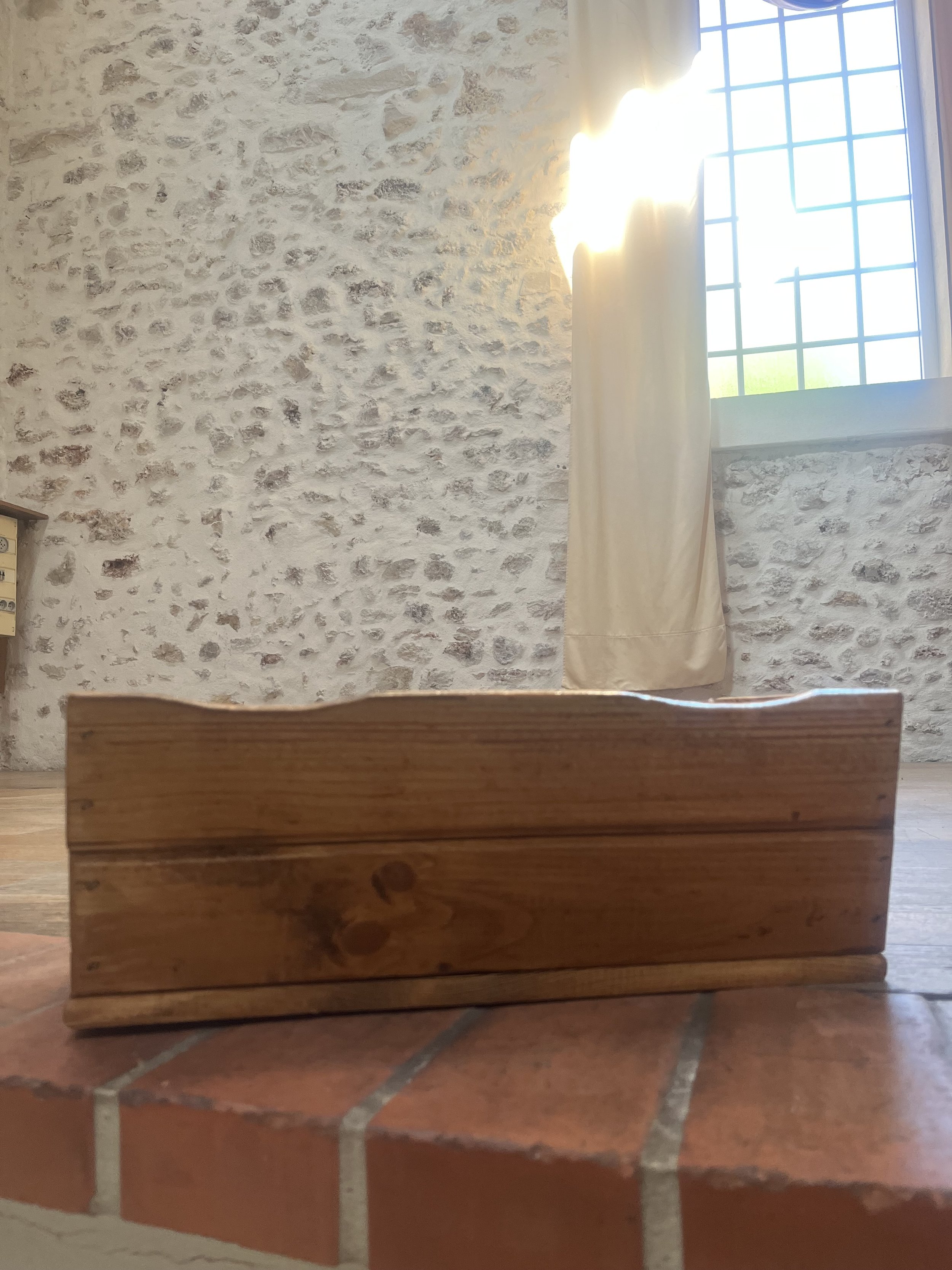 Grande jardinière en bois