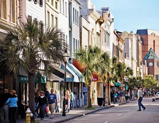 5 Safe Destinations for Women Over 50: Our Picks